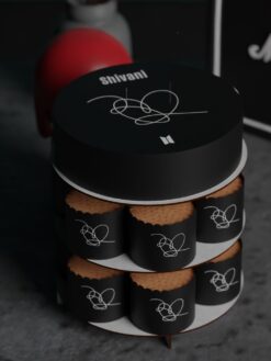 ZAG00054B.celebration.cake.and.cupcake.BTS.series0000.front