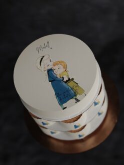 ZAG00057J.celebration.cake.and.cupcake.Fairy Tale.series0000.top