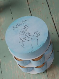 ZAG00071E.celebration.cake.and.cupcake.Fatherhood.series0000.top