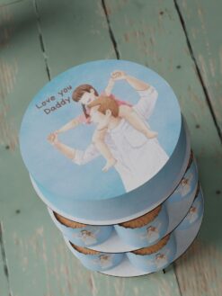 ZAG00071M.celebration.cake.and.cupcake.Fatherhood.series0000.top