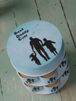 ZAG00071O.celebration.cake.and.cupcake.Fatherhood.series0000.top