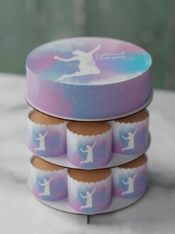 ZBG00083A.celebration.cake.and.cupcake.Badminton.series0000.front